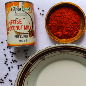 ORGANIC COCONUT MILK WITH HOT CURRY